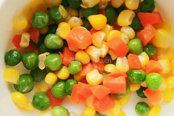如花朵般盛开的土豆沙拉的做法图解3