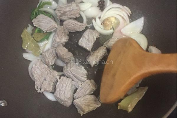 芹香酸甜牛腩汤的做法图解7