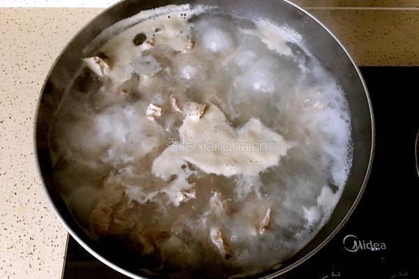 莲藕炖排骨的做法图解6