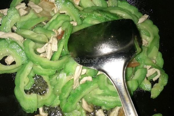 苦瓜炒肉的做法图解6