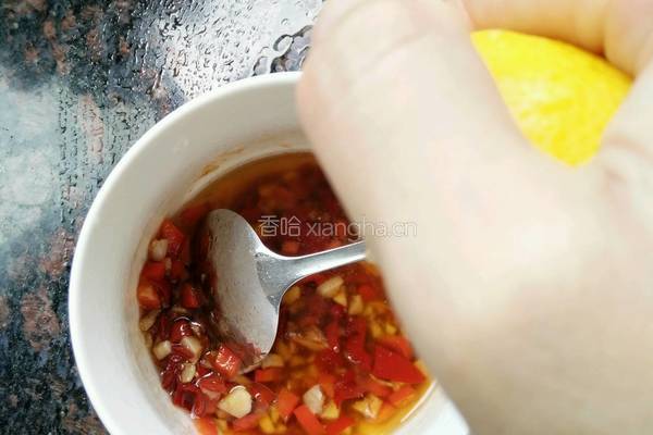 蒜蓉粉丝金针菇的做法图解6