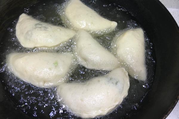 韭菜盒子的做法图解17