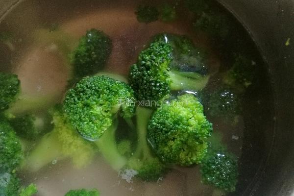 凉拌三色菜花的做法图解4