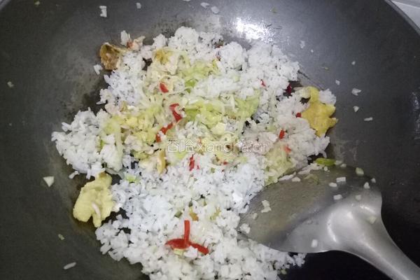 包菜蛋炒饭的做法图解7
