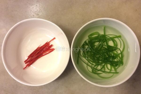 清蒸鲫鱼的做法图解2