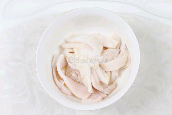 椒麻鱿鱼的做法图解4