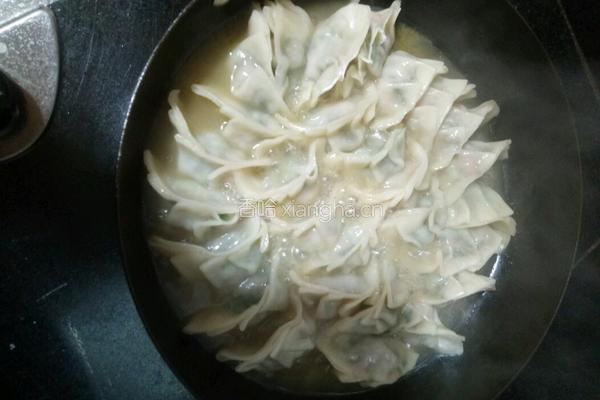 鲜肉煎饺的做法图解14