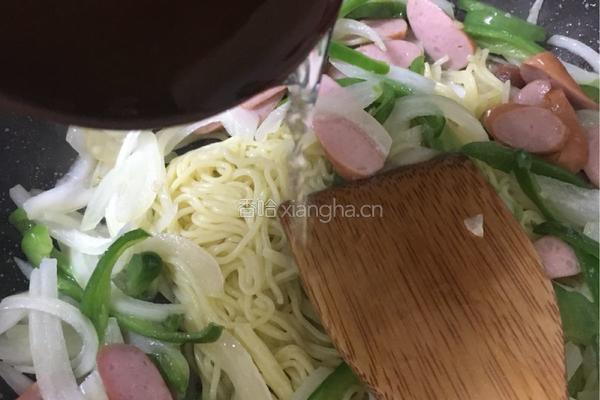 焼そば的做法图解5
