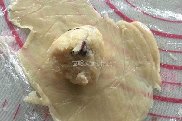 椰蓉蔓越莓月饼的做法图解17