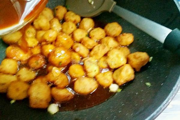 糖醋豆腐丸子的做法图解11