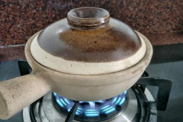 腊肠煲仔饭的做法图解9
