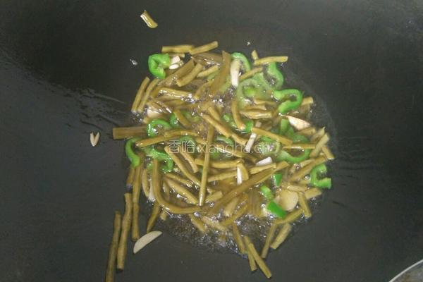 干煸龙爪豆的做法图解4