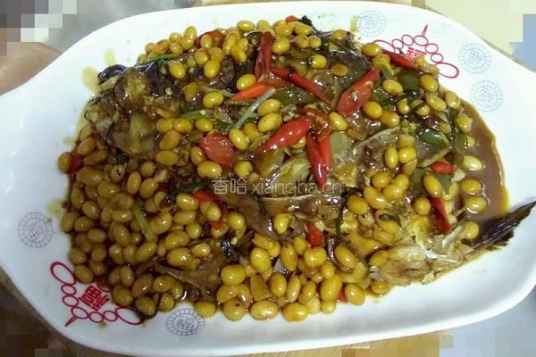 黄豆烧鳙鱼头的做法图解12