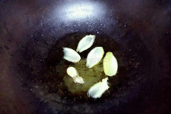 黄豆烧鳙鱼头的做法图解4