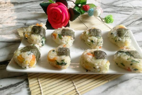 三角蔬菜土豆饭团的做法图解8