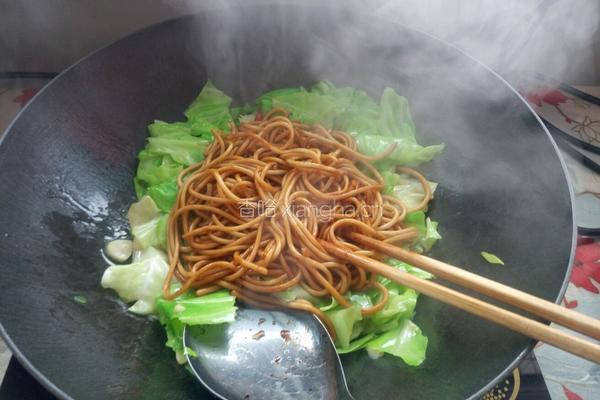 包包菜炒粉条的做法图解6