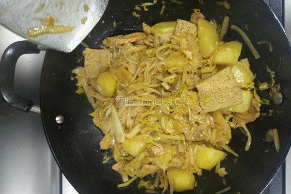 猪肉烩酸菜的做法图解8