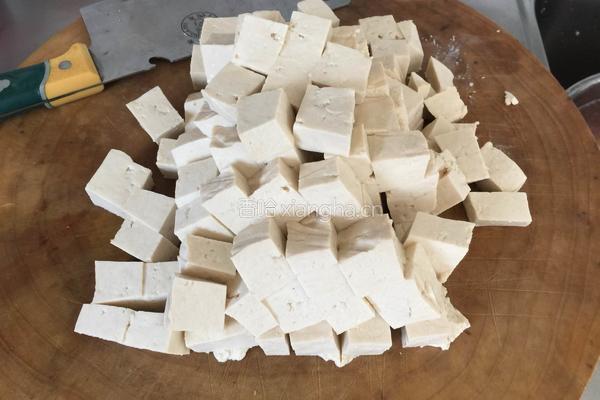 巴子鱼炖豆腐的做法图解4