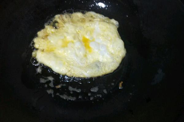 鸡蛋炒河粉的做法图解3