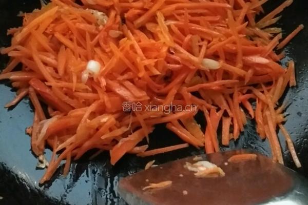 胡萝卜炒鸡蛋的做法图解2