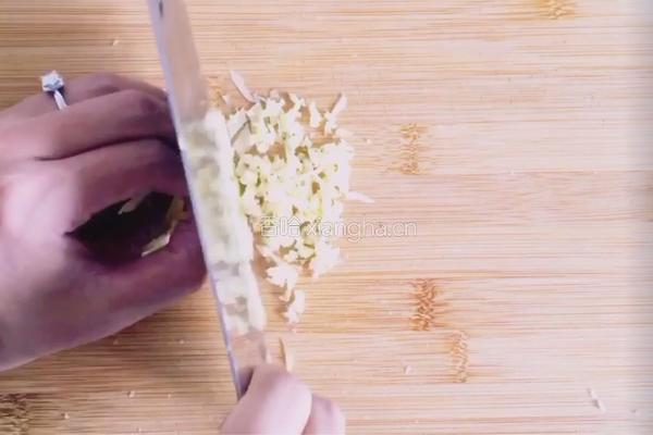 蒜香孜然鸡翅的做法图解4