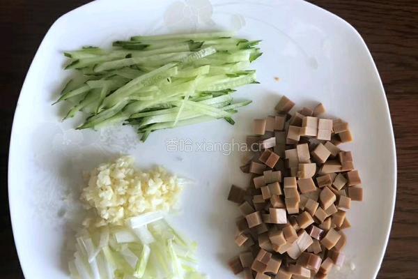 蛋定姐鸡蛋干炸酱面的做法图解3