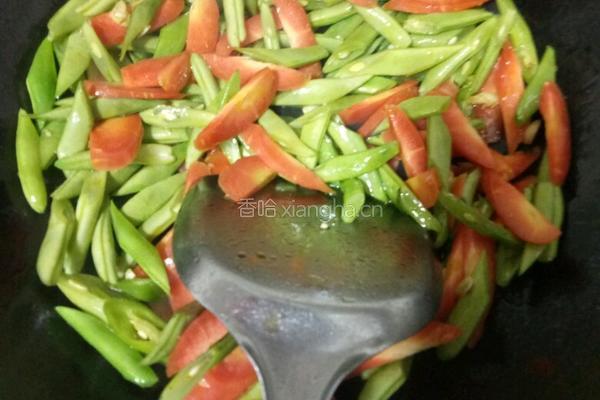 四季豆炒胡萝卜的做法图解4