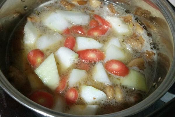 冬瓜胡萝卜肉汤的做法图解9