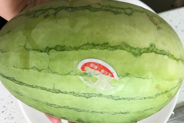 西瓜果盘的做法图解1