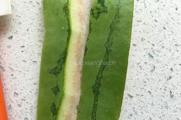 西瓜果盘的做法图解3