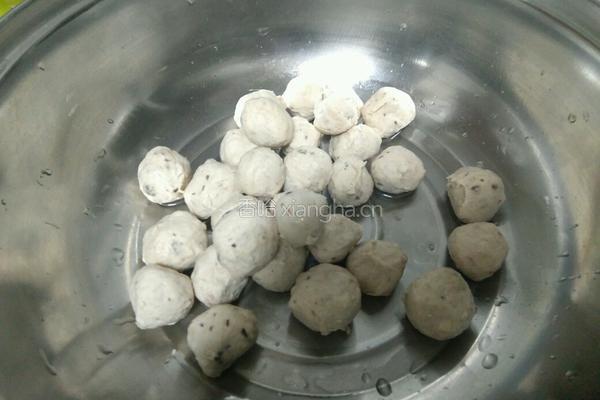 丝瓜肉丸汤的做法图解3