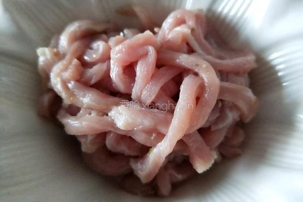 芹菜炒粉的做法图解3