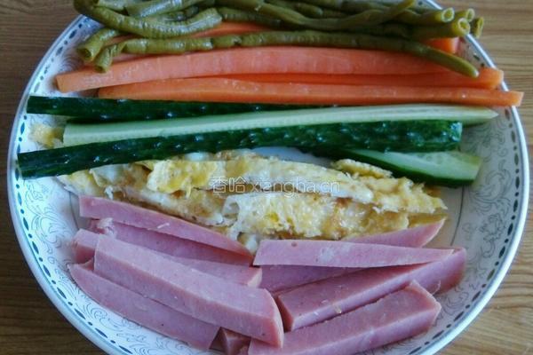 紫菜包饭的做法图解5