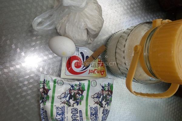 蒸红枣荞糕的做法图解1
