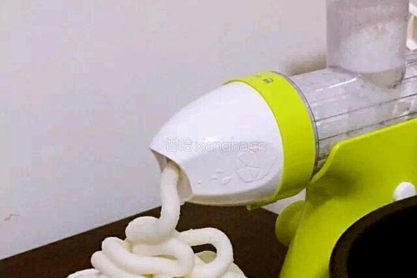 剩米饭的春天之虾球做法的做法图解2