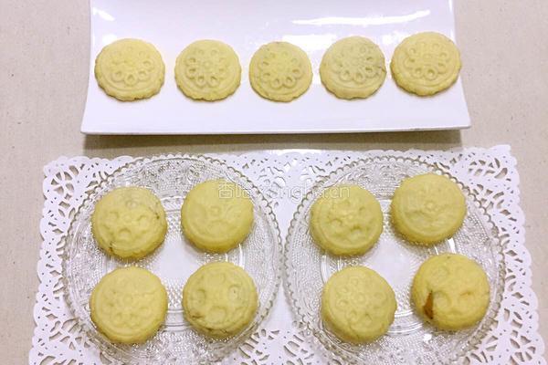 橙子栗蓉冰皮月饼