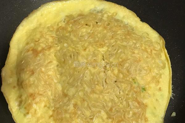 方便面蛋葱饼的做法图解5
