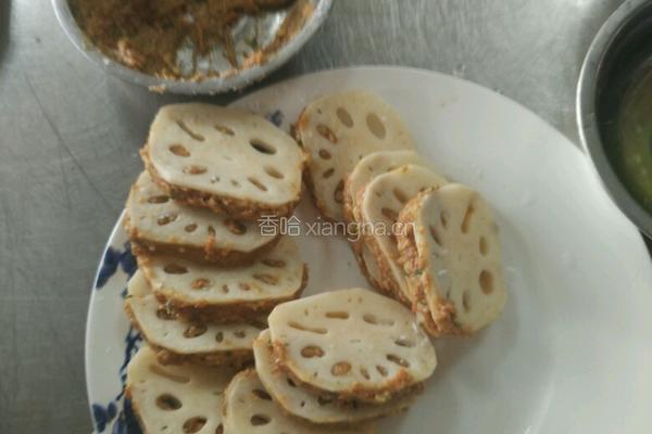 椒盐莲藕夹的做法图解1