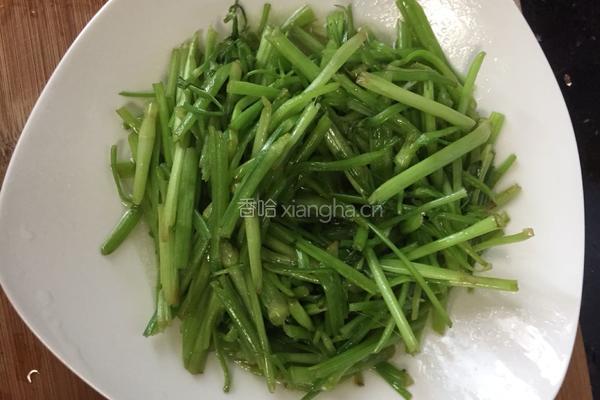 素炒水芹菜的做法图解10