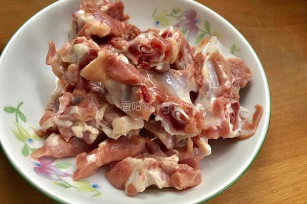 麻辣鸡胸骨的做法图解4