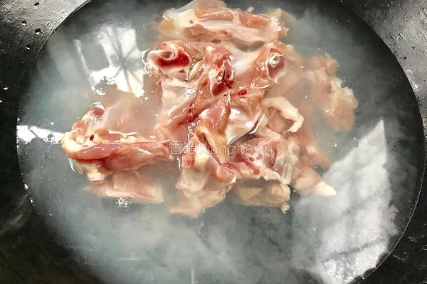 麻辣鸡胸骨的做法图解5