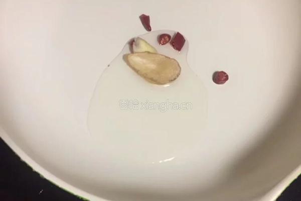 油渣炒大白菜的做法图解7