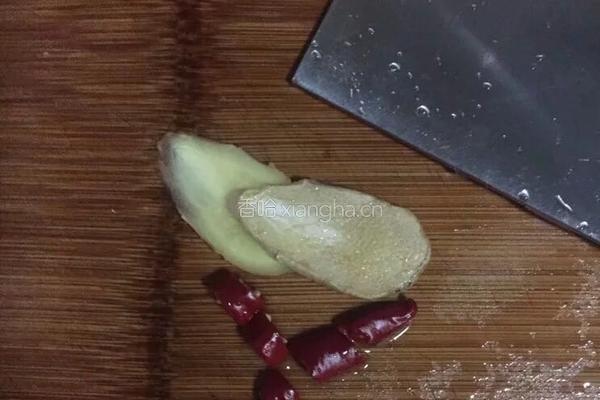 油渣炒大白菜的做法图解6