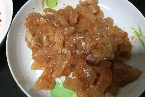 炒鸡胸肉的做法图解1