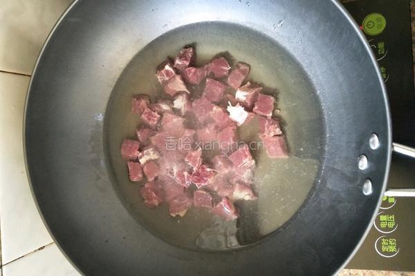 土豆烧牛肉的做法图解5