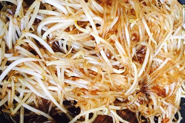黄豆芽炒粉条的做法图解9