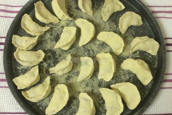 煎饺的做法图解1