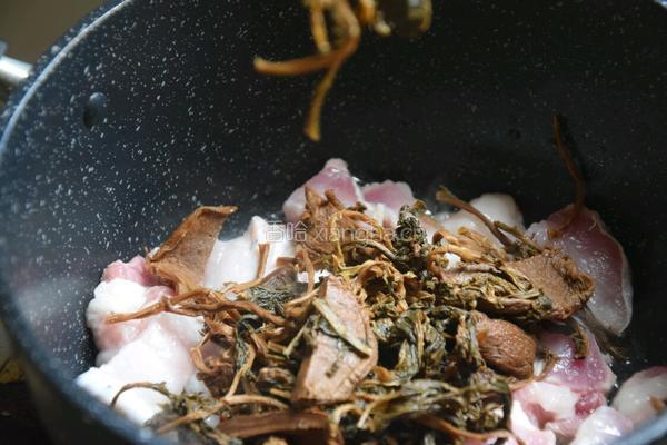 菜干煲猪肉的做法图解5