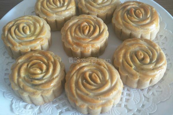 蛋黄豆沙月饼的做法图解18