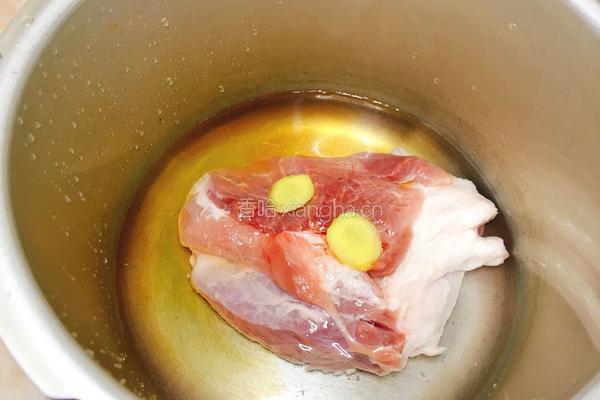 猪皮炖肉的做法图解3